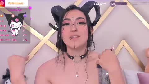 Snapshot of violettbloss chatting on 25, 1, 2025 Violeta online show from 25, 1, 2025