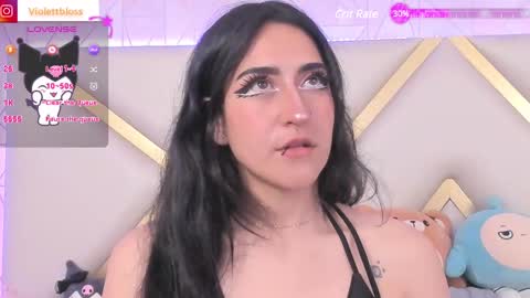 Snapshot of violettbloss chatting on 3, 2, 2025 Violeta online show from 3, 2, 2025