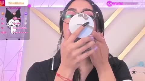 Snapshot of violettbloss chatting on 18, 2, 2025 Violeta online show from 18, 2, 2025