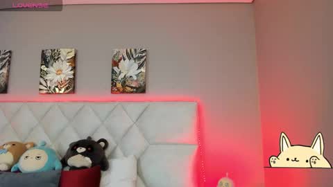 Snapshot of violettbloss chatting on 27, 9, 2025 Violeta online show from 27, 9, 2025