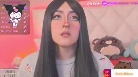 Snapshot of violettbloss chatting on 15, 10, 2025 Violeta online show from 15, 10, 2025