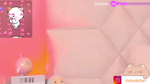 Snapshot of violettbloss chatting on 29, 10, 2025 Violeta online show from 29, 10, 2025