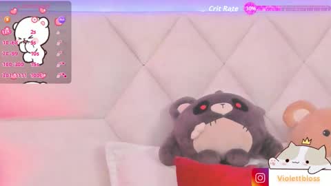 Snapshot of violettbloss chatting on 19, 11, 2025 Violeta online show from 19, 11, 2025