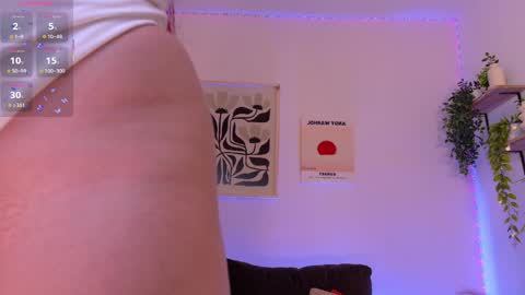Snapshot of violettcastel chatting on 29, 4, 2026 Violett Castel online show from 29, 4, 2026