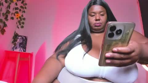 Snapshot of violette_plus chatting on 2, 7, 2026 Call me valeria online show from 2, 7, 2026