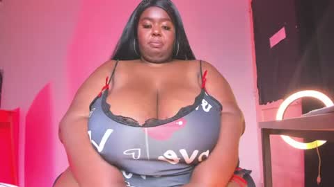 Snapshot of violette_plus chatting on 11, 7, 2026 Call me valeria online show from 11, 7, 2026