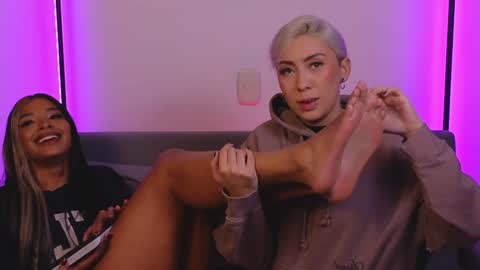 Violet online show from 26, 2, 2025