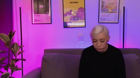 Violet online show from 16, 2, 2026