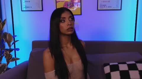 Violet online show from 5, 3, 2026