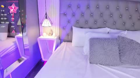 VioletthaRous online show from 11, 2, 2026