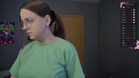 Violet online show from 17, 4, 2026