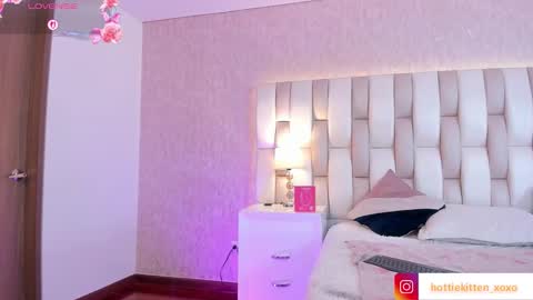 VIOLLET online show from 14, 3, 2026