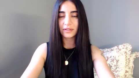 Snapshot of viorett chatting on 16, 11, 2025 viorett online show from 16, 11, 2025