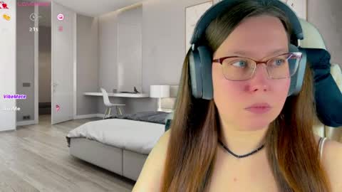 Victoria Romans online show from 9, 4, 2026