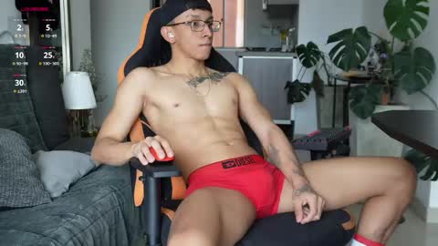Snapshot of vito_benz chatting on 25, 4, 2026 VITO BENZ online show from 25, 4, 2026