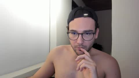 Vito Ferrer online show from 10, 3, 2026