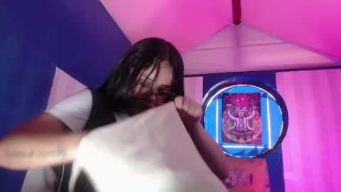 Snapshot of vitoria23_ chatting on 11, 6, 2026 victoria 3 online show from 11, 6, 2026