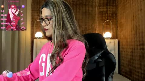 Snapshot of vitta_alfayed chatting on 3, 2, 2025 VittaaaPlease help me with your thumbs up its important online show from 3, 2, 2025
