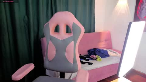 Snapshot of vittoria_lombardi07 chatting on 8, 6, 2026 VITTORIA online show from 8, 6, 2026