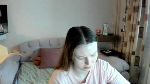 vivian_alison online show from 26, 4, 2026