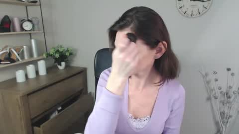 Vivian online show from 10, 12, 2024