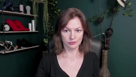 Vivian online show from 10, 3, 2025