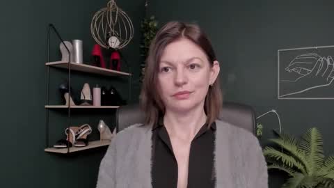 Vivian online show from 28, 11, 2025