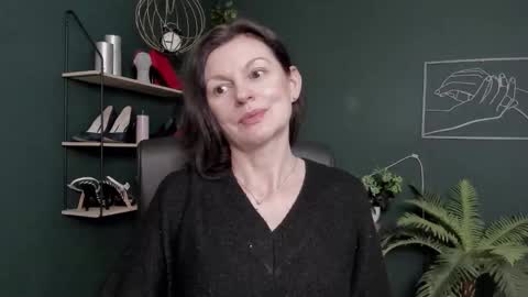 Vivian online show from 4, 3, 2026