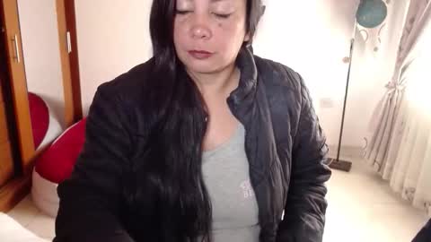 vivian_milf_paint online show from 23, 11, 2025