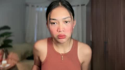 Vivian online show from 17, 5, 2026