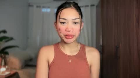 Vivian online show from 3, 6, 2026