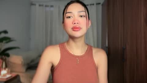 Vivian online show from 4, 6, 2026