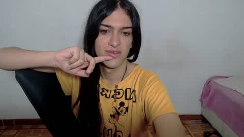 Snapshot of vivianalatin chatting on 1, 7, 2026 instagram Viviana73215 online show from 1, 7, 2026