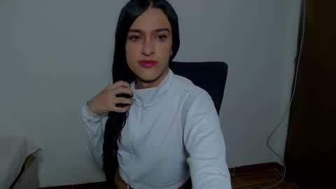 Snapshot of vivianalatin chatting on 21, 7, 2026 instagram Viviana73215 online show from 21, 7, 2026