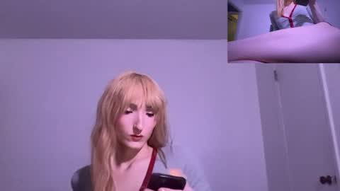 Snapshot of vivianlayxxx chatting on 25, 6, 2026 vivian layy online show from 25, 6, 2026
