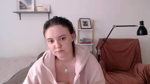 Snapshot of vivianmarble chatting on 19, 7, 2026 Lela online show from 19, 7, 2026