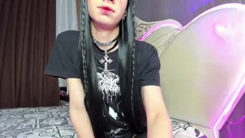 Vivian online show from 23, 2, 2025