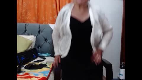 ViviannaJhonson online show from 5, 10, 2025