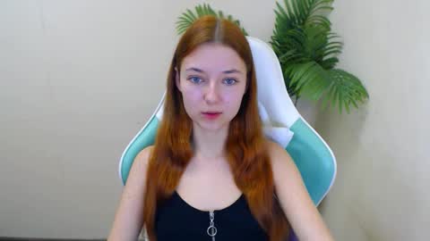 Snapshot of vivien_leight chatting on 13, 1, 2025 Vivien online show from 13, 1, 2025