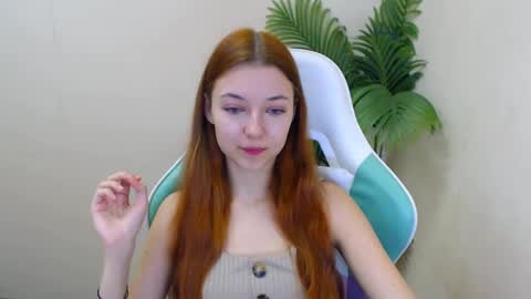 Snapshot of vivien_leight chatting on 15, 1, 2025 Vivien online show from 15, 1, 2025