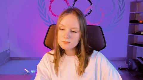 Vivien online show from 25, 12, 2024