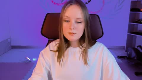 Vivien online show from 25, 12, 2024