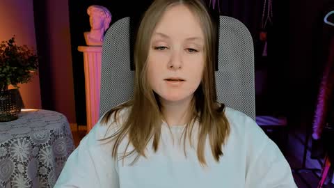 Vivien online show from 10, 1, 2025