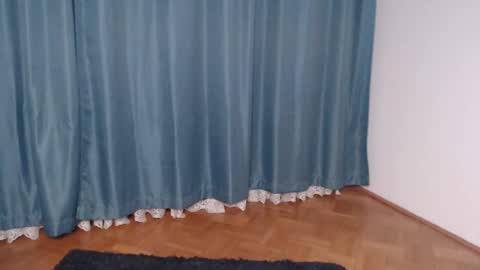 Snapshot of vivienneclement chatting on 21, 1, 2025 Vivienne online show from 21, 1, 2025