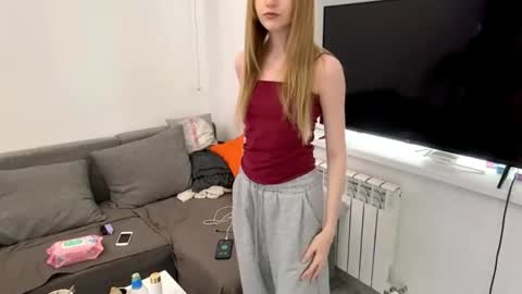 Snapshot of viviennewanko chatting on 31, 3, 2026 Kristy online show from 31, 3, 2026