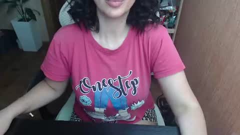 Snapshot of vivo244 chatting on 5, 7, 2026 Eva online show from 5, 7, 2026