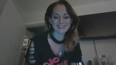 Snapshot of vixen1222 chatting on 28, 6, 2026 vixen1222 online show from 28, 6, 2026