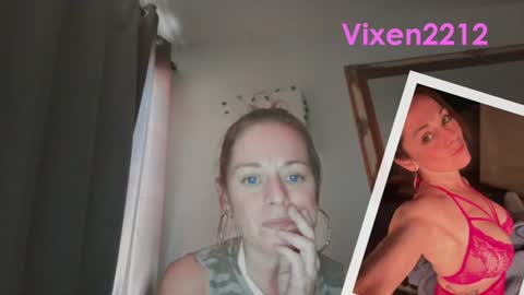 Snapshot of vixen1222 chatting on 17, 7, 2026 vixen1222 online show from 17, 7, 2026