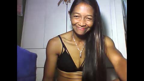 Snapshot of vixen_lina chatting on 25, 4, 2026 vixen_lina online show from 25, 4, 2026