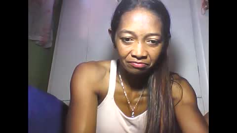 Snapshot of vixen_lina chatting on 2, 5, 2026 vixen_lina online show from 2, 5, 2026